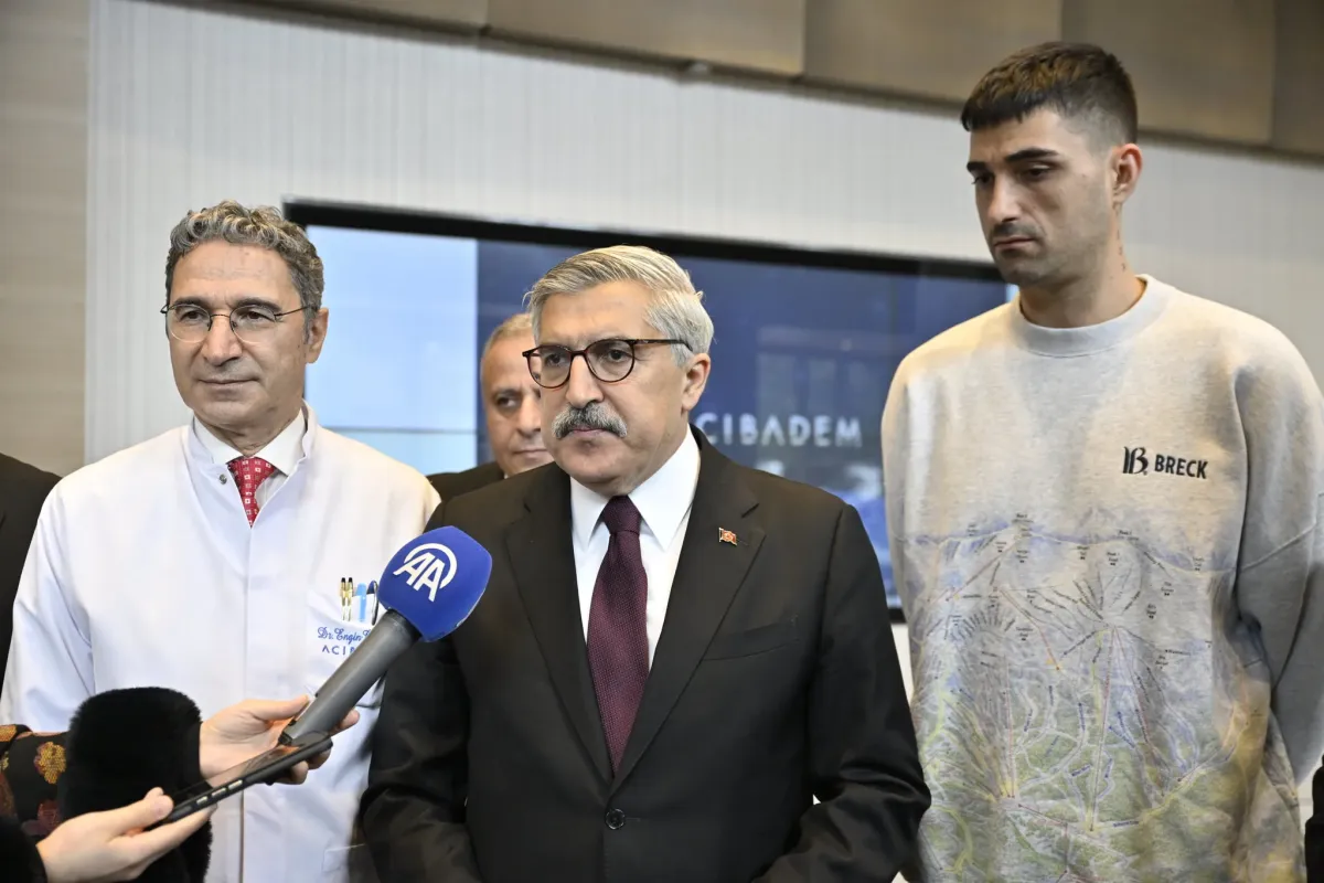 İbrahim Tatlıses Ameliyatını Başarıyla Atlattı: Son Durumundan Detaylı Bilgiler