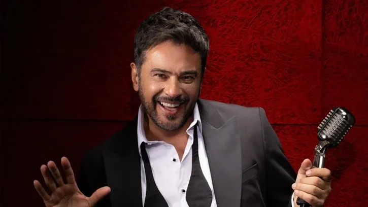 Emre Altuğ “Efsane” Albümü çıktı